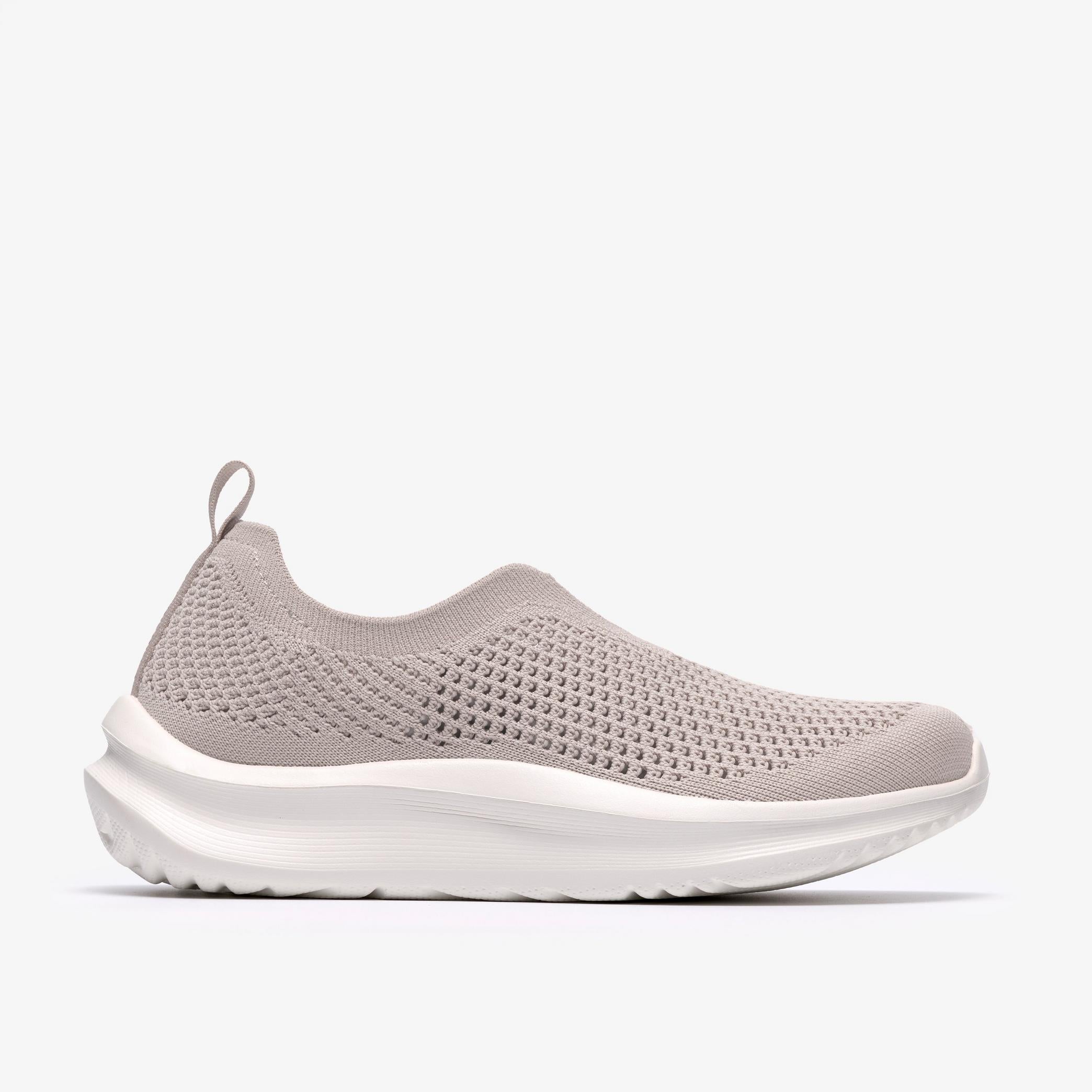 Solevana Knit Lightweight Breathable Sneakers – All-Day Comfort Walking Shoes 👟