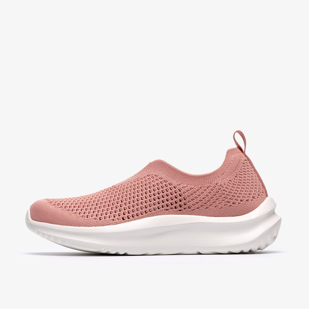 Solevana Knit Lightweight Breathable Sneakers – All-Day Comfort Walking Shoes 👟